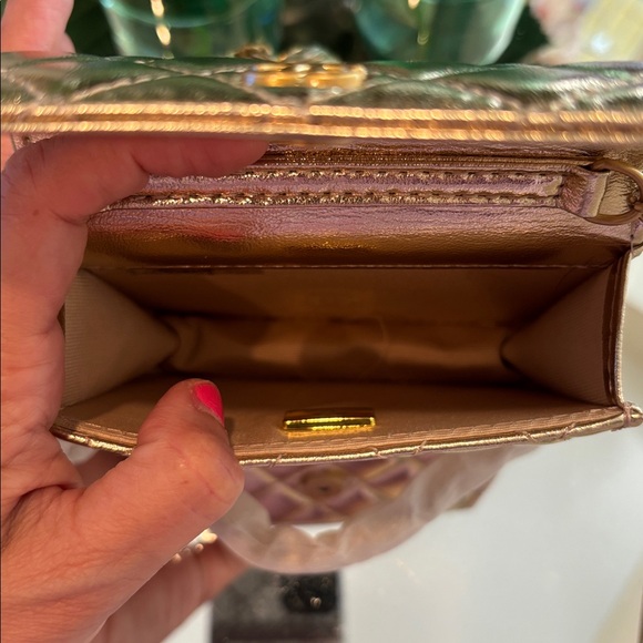 Chanel VIP Bag - Picture 3 of 8